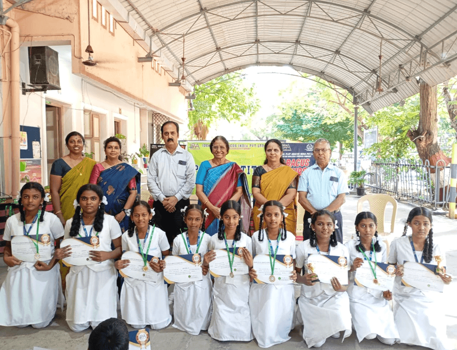 BKMHSS students recognised in an abacus competition