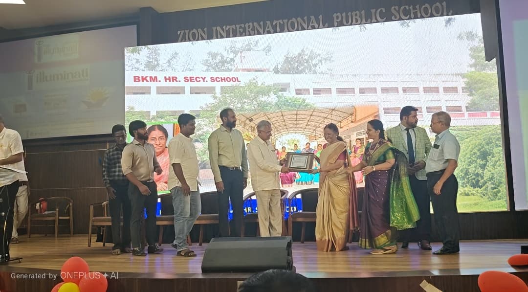 BKMHSS representatives receiving recognition at an award ceremony